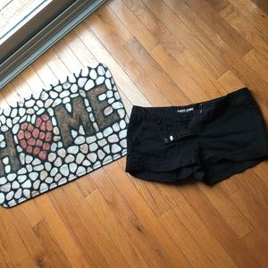 Black Guess Shorts